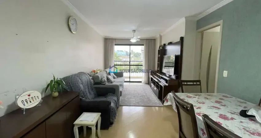 Apartamento com 03 dormitórios na região do Jabaquara.