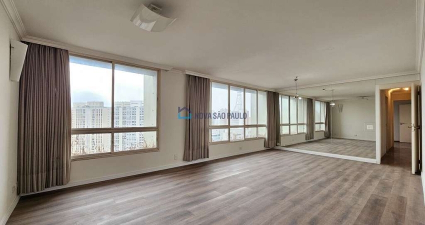 Cobertura 280m, 3 dormitórios, 1 suíte, 3 vagas , piscina  - Bela Vista