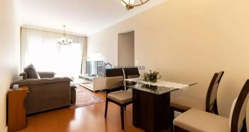 Apartamento 3 dormitórios com garagem na Vila Gumercindo