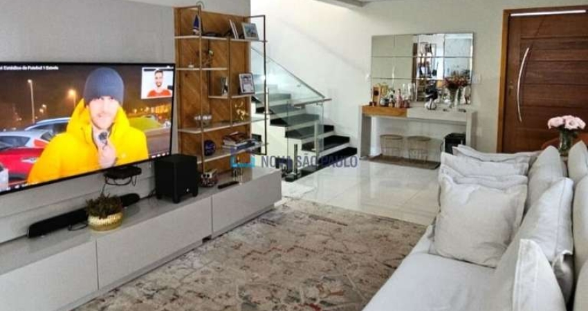 Casa com piscina à venda no Planalto Paulista pronta para morar.