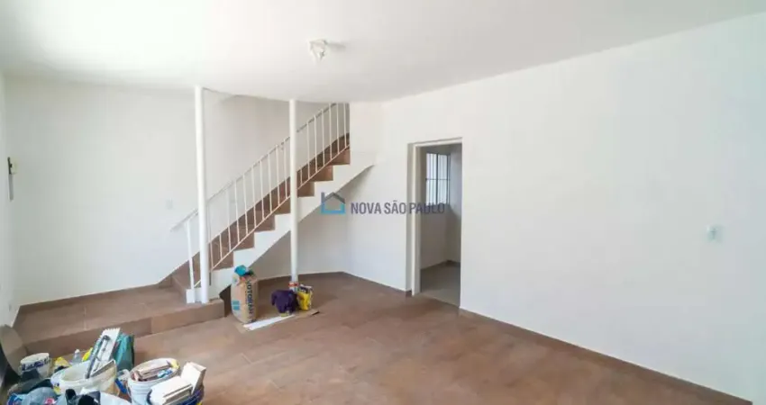 Sobrado 2 dormitorios, 2 vagas proximo ao metro Jabaquara a Venda