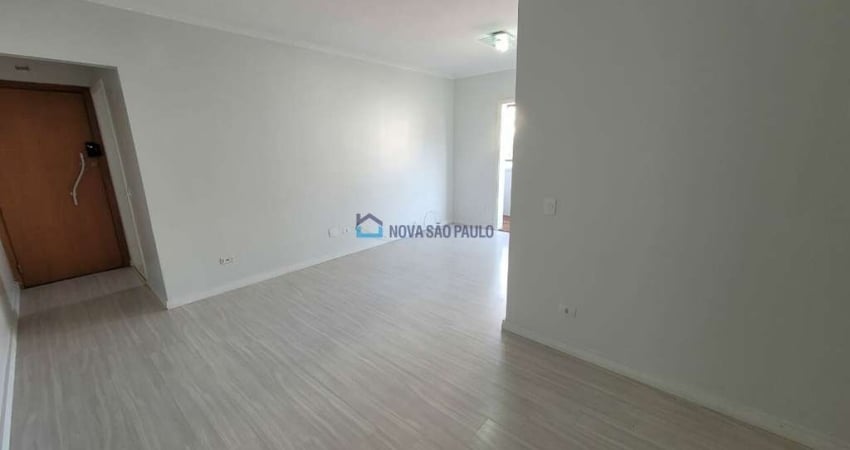 Apartamento com 3 dormitórios,  suíte, 1 vaga- próximo ao Metrô Praça da Árvore