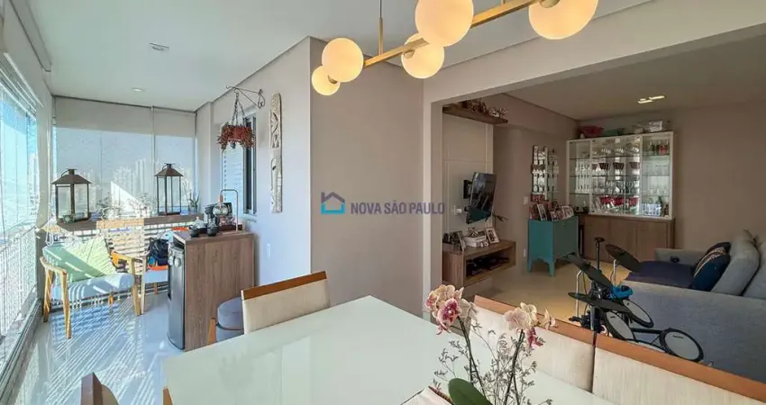 Apartamento à venda na Saúde com 2 dormitórios próximo ao metrô Saúde