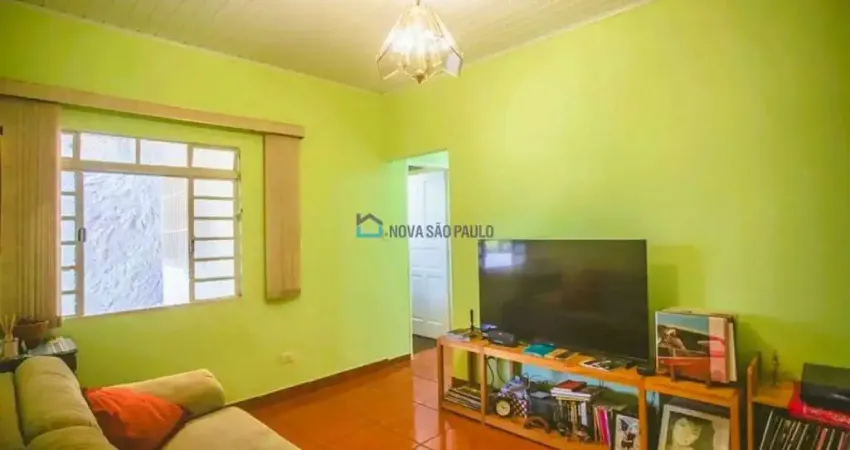 Casa térrea a venda na Saúde . 3 dormitórios . 3 banheiros . 1 vaga
