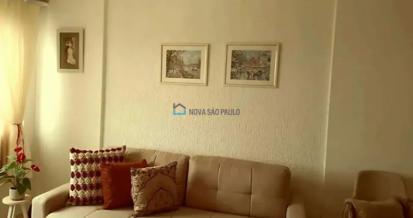 Apartamento de 51m², 2 dormitórios, sala ampla arejada, cozinha planejada