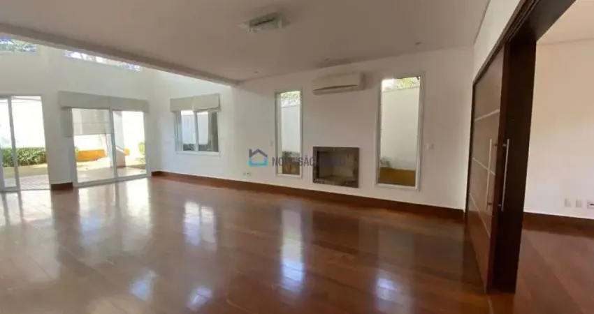 Casa em condomínio fechado com 4 quartos à venda na Rua Job Lane, --, Alto da Boa Vista, São Paulo