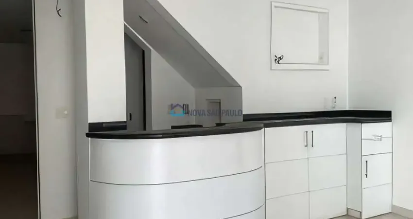 Imóvel Comercial na Vila Mariana à Venda - Próximo ao Metrô, Reformado e Funcional