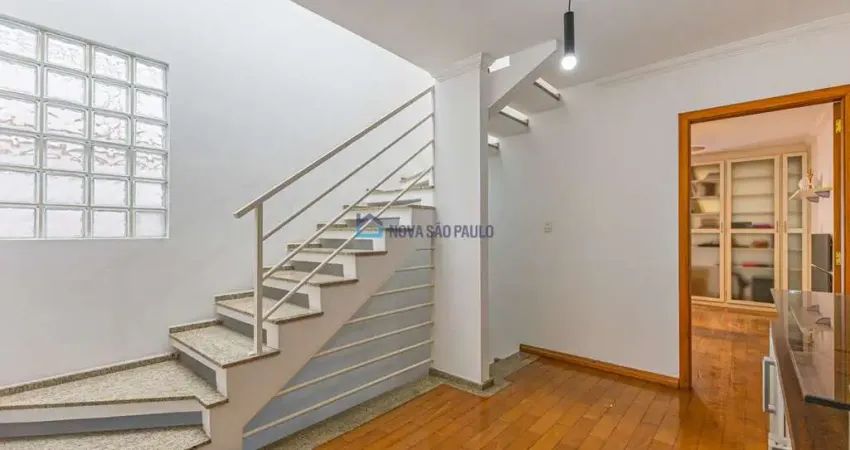 Sobrado Vila Clementino/ 3 dormitórios (suítes) 4 vagas, 270 m².