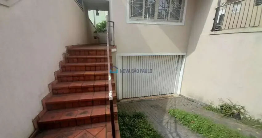 Casa à venda/ sáude/ 3 dormitórios, 5 vagas, próximo ao metrô saúde