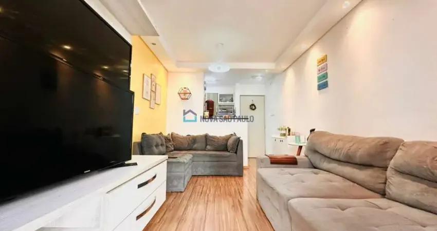 Apto planejado, impecável, seminovo, varanda, andar baixo no jardim celeste