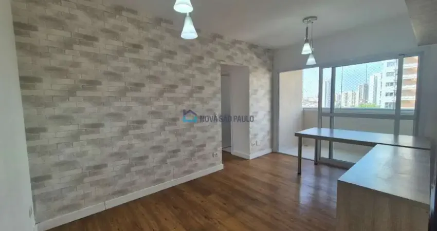 Apartamento à venda, 2 quartos, a 2 quadras do metrô alto do ipiranga.