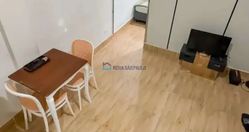 Apartamento compacto a apenas 5 minutos de caminhada da estação são joaquim, iptu isento.