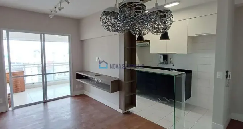 Apartamento com 2 quartos (1 suíte) e 1 vaga perto da consolação no centro!!