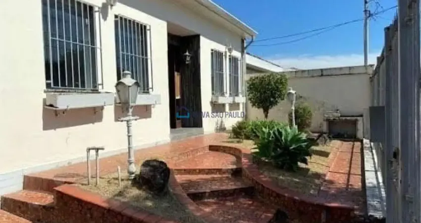 Casa térrea 3 dormitórios sendo 1 suíte e 4 vagas no jardim da saúde.