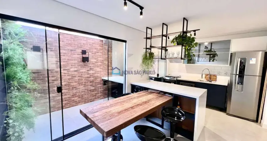 Triplex 101m²- condomínio fechado - 3 suítes, 2 vagas, ponto elétrico para carro, depóstio, varanda.