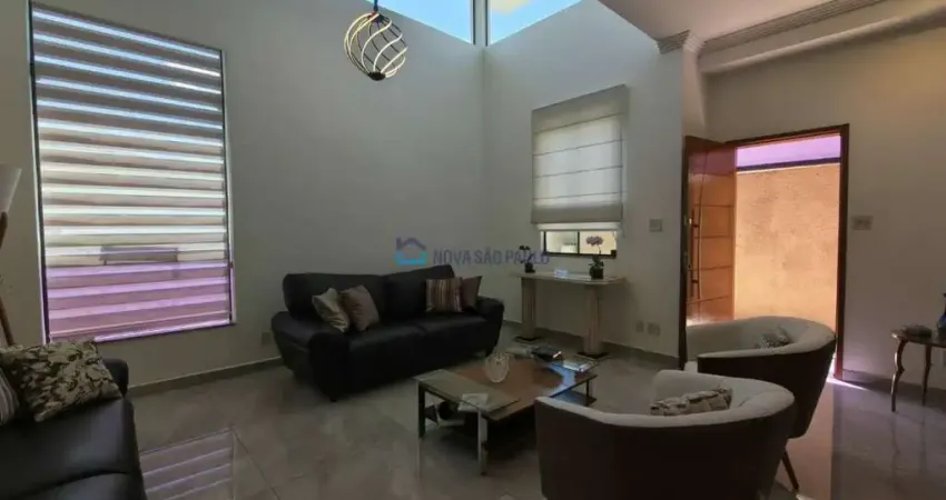 Sobrado com 3 dormitórios  e 4 vagas de garagem próximo do metro jabaquara