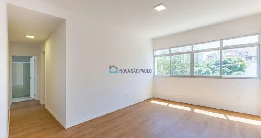 Apartamento reformado à venda na saúde 2 quartos - a 230 metros do metrô praça da árvore