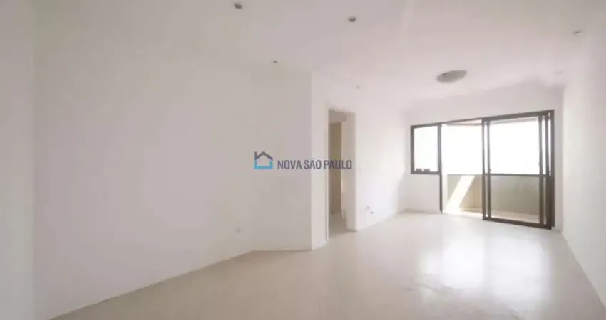 Apartamento com 2 quartos à venda na Avenida Ramalho Ortigão, --, Vila Gumercindo, São Paulo