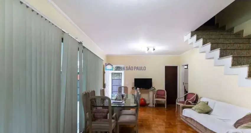 Casa a venda em indianópolis, com 03 dormitórios e 02 vagas de garagem