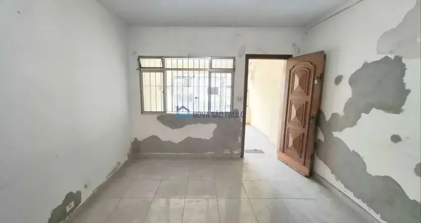 Sobrado à venda no jardim prudência com 2 dormitórios, quarto externo e 1 vaga.