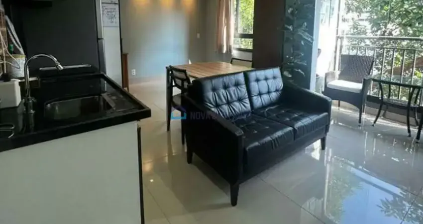 Studio pronto para morar ao lado da estação de metrô são judas