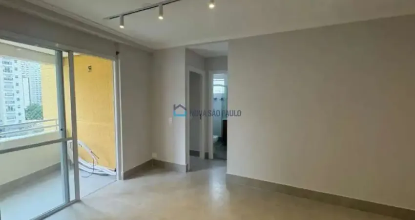 Apartamento reformado à venda em moema! 54 m²,  2 dormitórios, 1 vaga