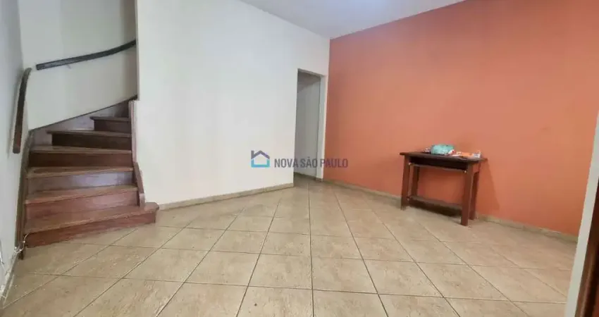 Casa com 2 quartos à venda na Avenida Miruna, --, Moema, São Paulo