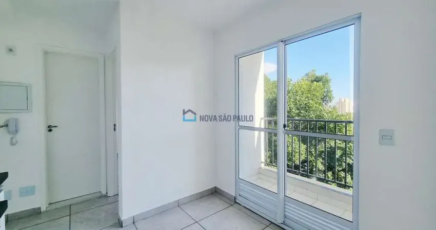 Apartamento à venda, com 2 quartos, sacada, no ipiranga, próximo ao metrô.