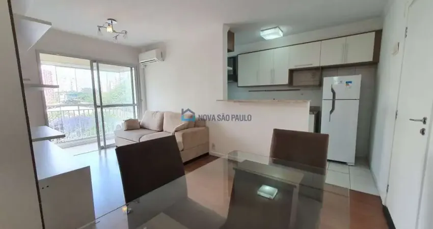 Apartamento ao lado do parque ibirapuera, sol da manhã, andar mediano com vaga de garagem!