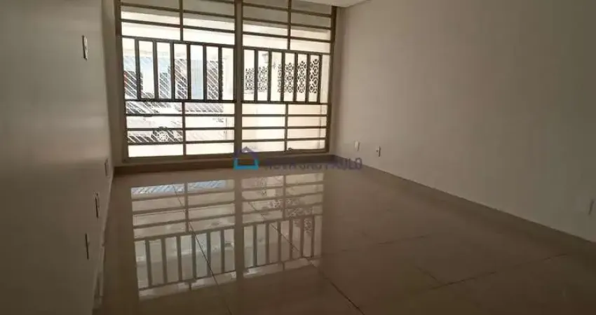 Sobrado à venda 2 dormitórios, suíte, edícula e excelente localização!