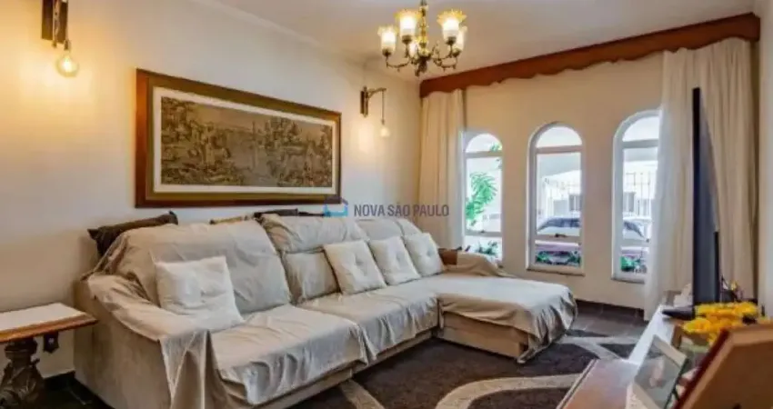 Casa com 3 quartos à venda na Rua Marquês de Herval, --, Saúde, São Paulo