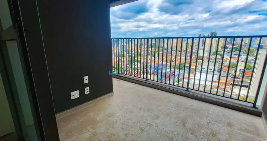 Apartamento com 3 dormitórios, varanda, vista livre e próximo ao metrô ? 69m²