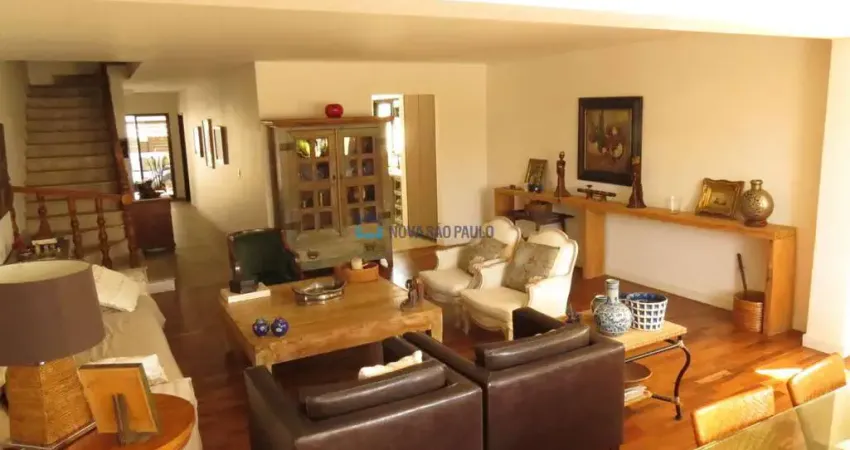 Casa térrea 360m² 03 suítes 02 vagas - Moema - Planalto Paulista