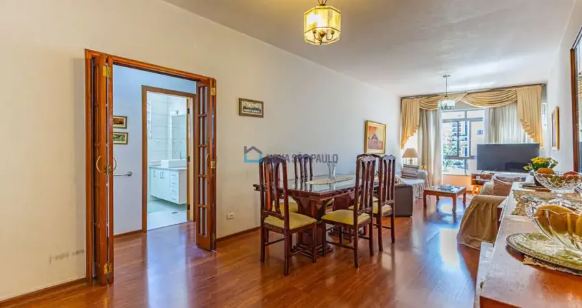 Apartamento à venda na Rua Tutóia com 120 m², 3 dormitórios reformados e excelente ventilação