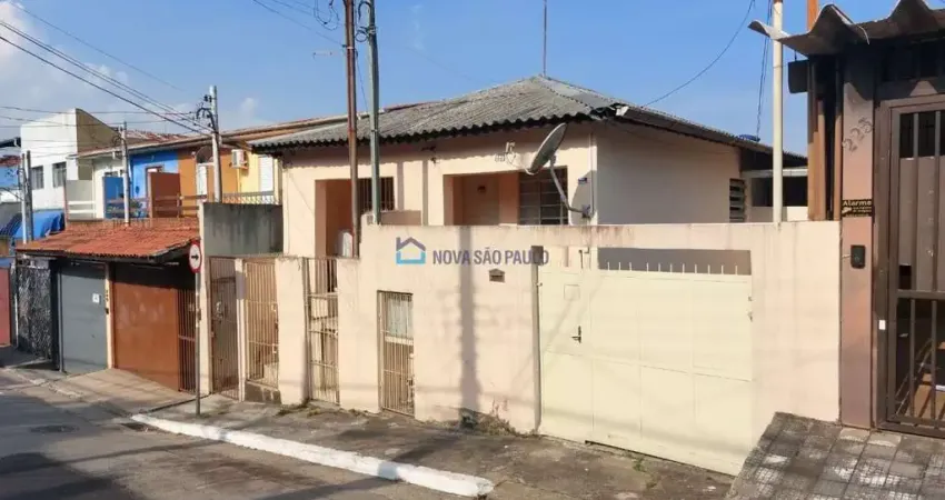 Investimento Lucrativo! Sobrados com 4 Casas à Venda a 2 Minutos do Metrô Jabaquara