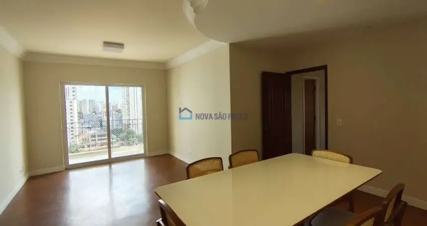 Apartamento à venda, próximo ao Metrô São Judas, com 3 dormitórios, 2 vagas, 108 m²