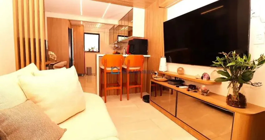 Apartamento Mobiliado, 2 Dormitórios, Varanda, 1 vaga coberta! 1.900M ao Metrô Sacomã