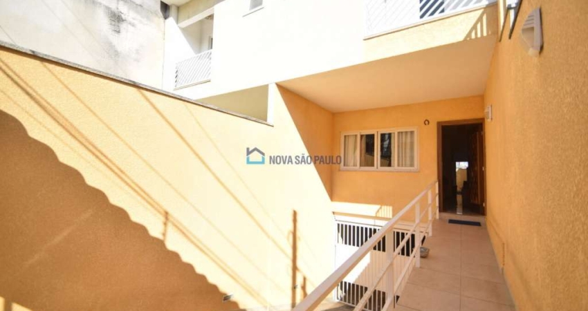 Sobrado Novo Tríplex 220m²,impecável,3 Suítes,Quintal,4 Vagas ! Vila das Mercês