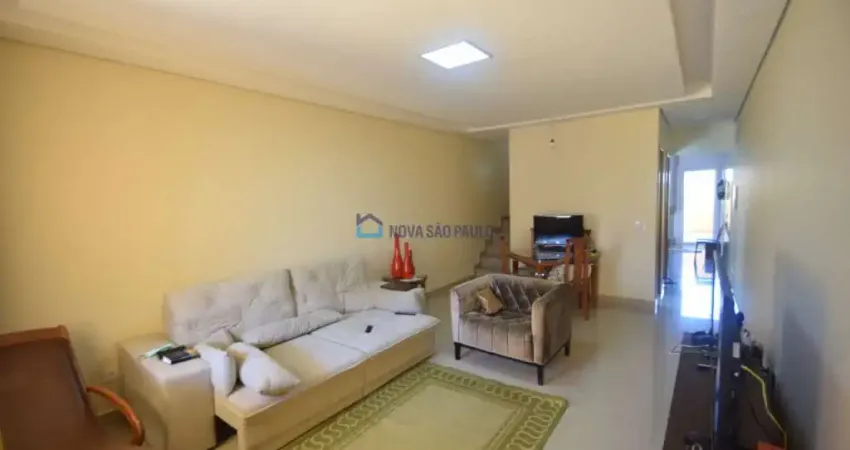 Sobrado novo tríplex 220m²,impecável,3 suítes,quintal,4 vagas ! vila das mercês