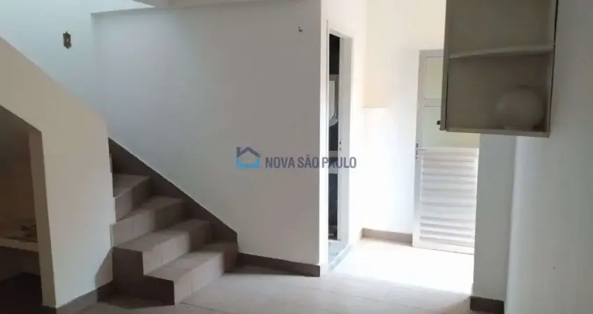 Casa com 3 dormitorios 2 vagas, proximo ao metro  Jabaquara
