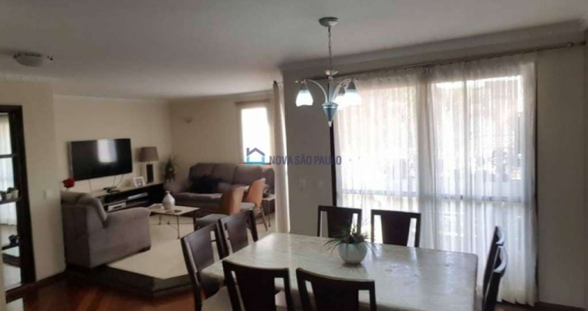 Apartamento próximo ao metrô Sacomã de 145m², 3 dormitórios, 1 suíte, 2 vagas, andar alto