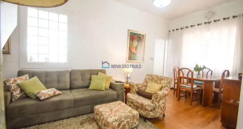 Residencial ou comercial! casa térrea, edícula, quintal, 2 vagas! 4 min(400m) a pé ao metrô saúde