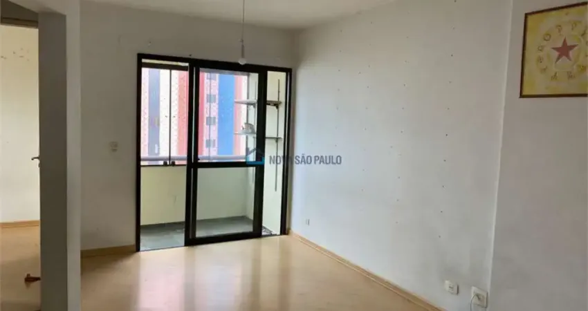 Próximo ao Metrô São Joaquim - Apartamento 57 m²