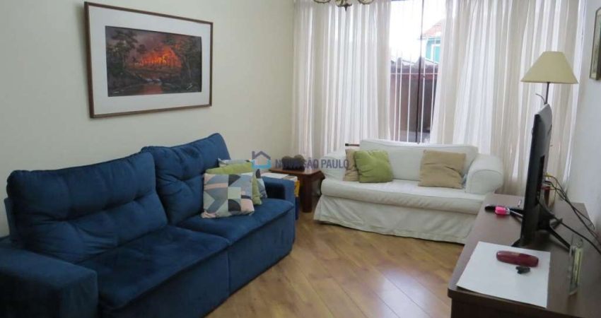 Planalto Paulista 252 m², Sobrado 3 Dormitórios, 4 Vagas em Local Tranquilo