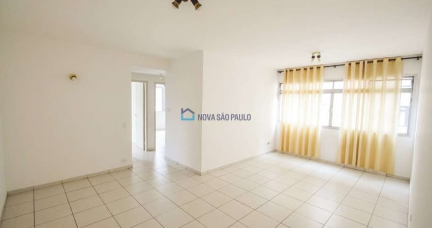 Apartamento 82m2, 2 dorms, 1vaga livre. 200m do Metrô Saúde
