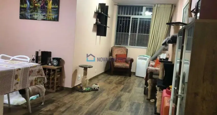 Apartamento na Vila Mariana | 2 Quartos | Próximo Metrô Ana Rosa