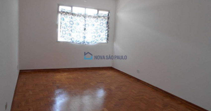 Apartamento na Saúde | 3 Quartos | 2 Vagas | Próximo Metrô