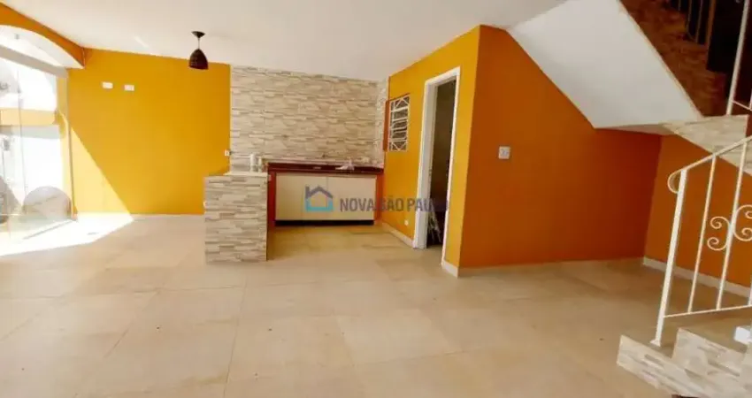 Casa Térrea Vila Monumento Com 4 Suítes e Piscina.