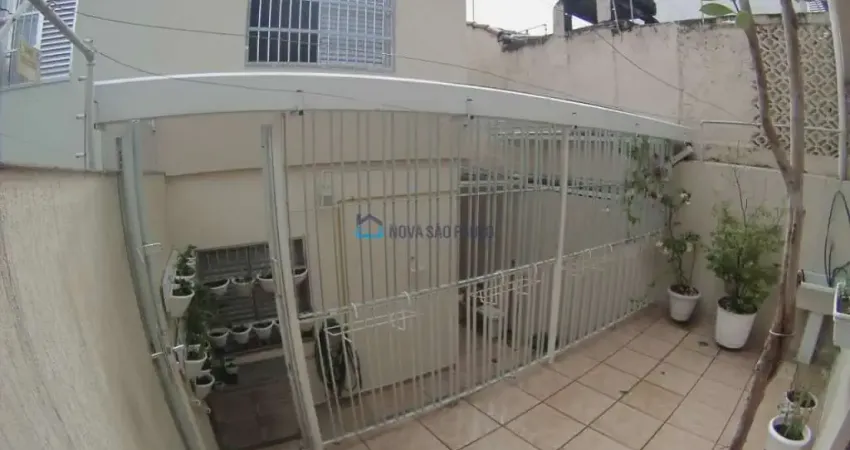 Casa com 3 quartos à venda na Rua Dezoito de Outubro, --, Jardim Maria Estela, São Paulo