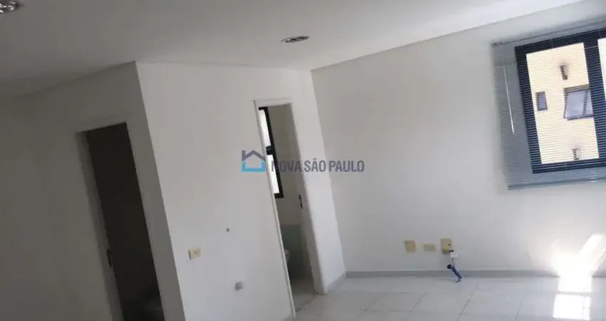 Casa comercial com 1 sala à venda na Avenida Fagundes Filho, --, Saúde, São Paulo